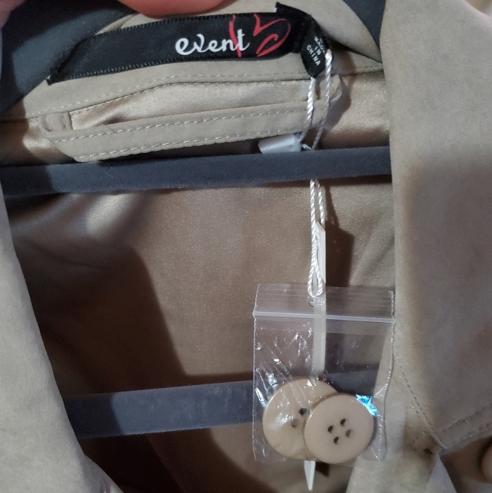 Jacket. - Picture 2 of 2